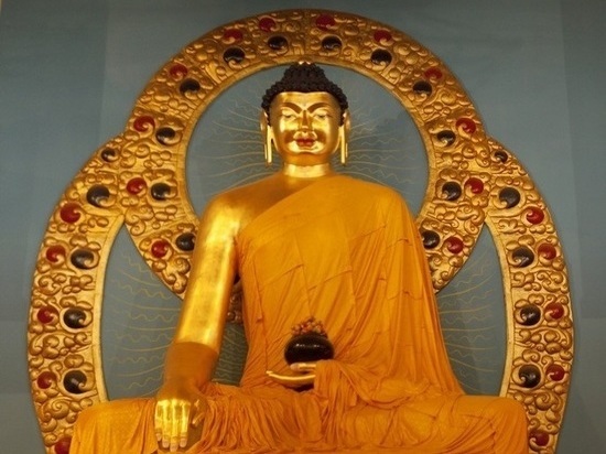 С Днем рождения Будды Шакьямуни!