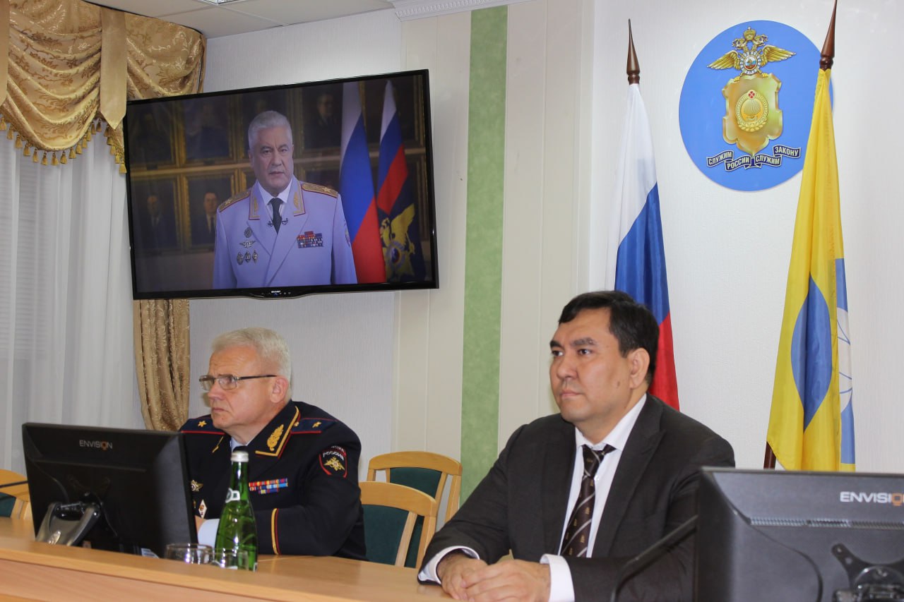 В МВД по Республике Калмыкия состоялось торжественное мероприятие в честь Дня сотрудника органов внутренних дел Российской Федерации