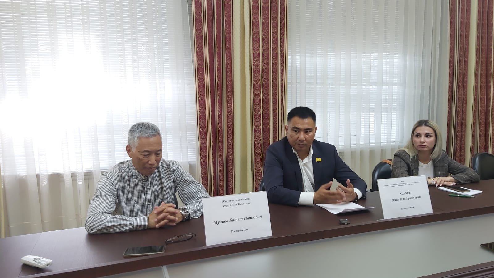 Общественная палата Республики Калмыкия провела круглый стол, посвященный деятельности Фонда "Защитники Отечества" РК